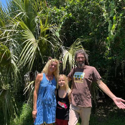 Volunteer at Varri Green Farm, Okeechobee, photo 127