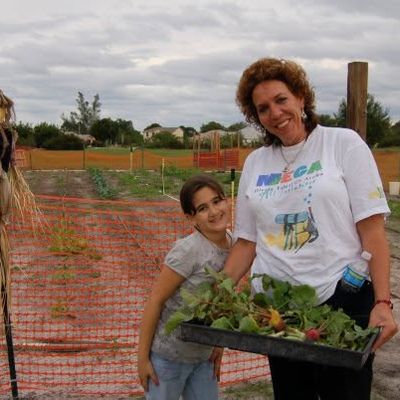 Volunteer at Varri Green Farm, Okeechobee, photo 188