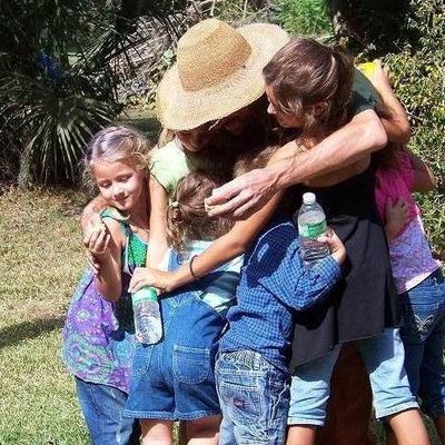 Volunteer at Varri Green Farm, Okeechobee, photo 285