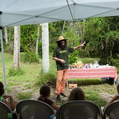 Children's workshop at Varri Green Farm, photo 3